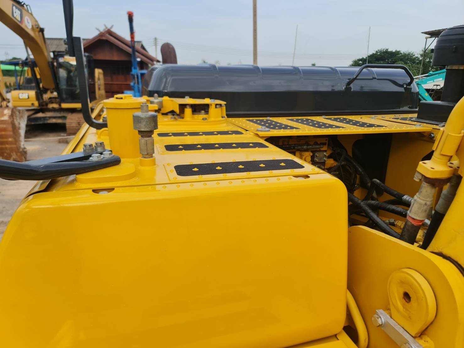 ขายค่ะ KOMATSU PC210-10MO สภาพนางฟ้าค่ะ
