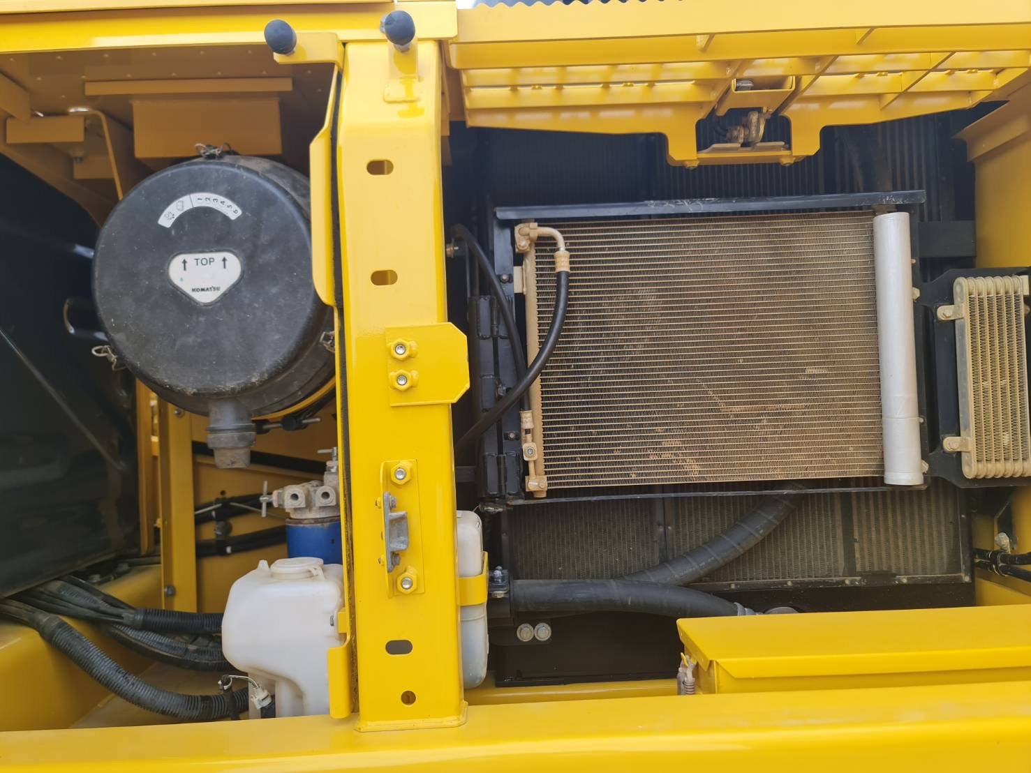 ขายค่ะ KOMATSU PC210-10MO สภาพนางฟ้าค่ะ