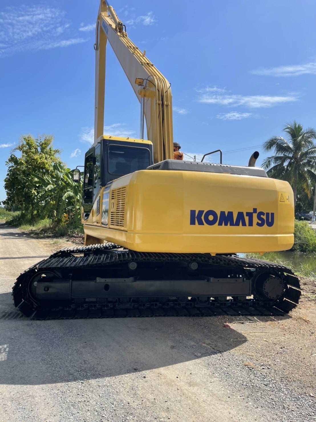 ขายค่ะ Komatsu PC210-7 สภาพนางฟ้าค่ะ ขายค่ะ Komatsu PC210-7 สภาพนางฟ้าค่ะ