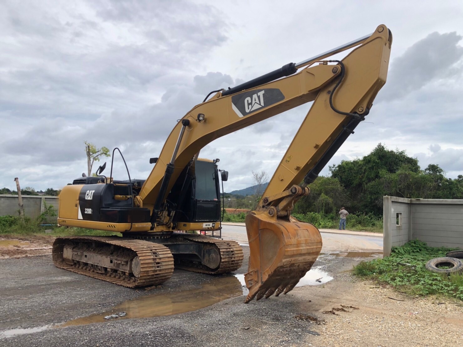 ขายรถแบคโฮ CAT 320D2 กรองใหญ่ สวยๆสนใจโทร 081-9701072 ขายรถแบคโฮ CAT 320D2 กรองใหญ่ สวยๆสนใจโทร 081-9701072