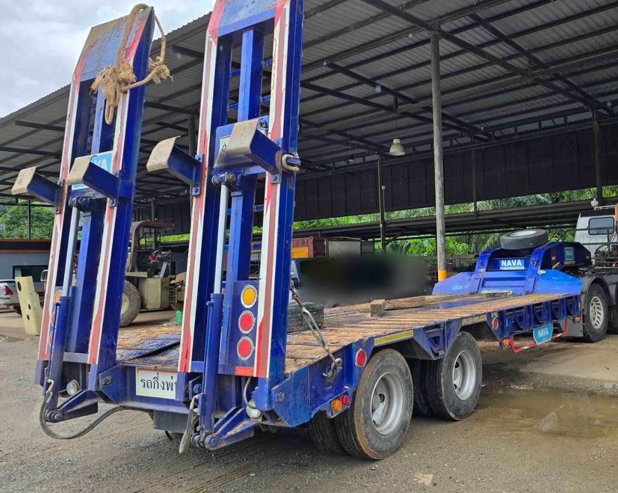 ขายรถหัวลากหางโลเบด HINO 240 หางนาวา เน้นโทร 099-4982892