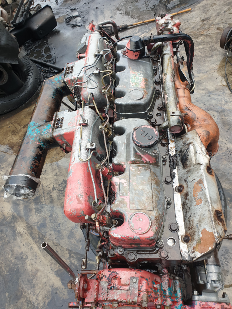 เครื่อง ek100 275 แรง พร้อมเกียร์ เครื่อง ek100 275 แรง พร้อมเกียร์