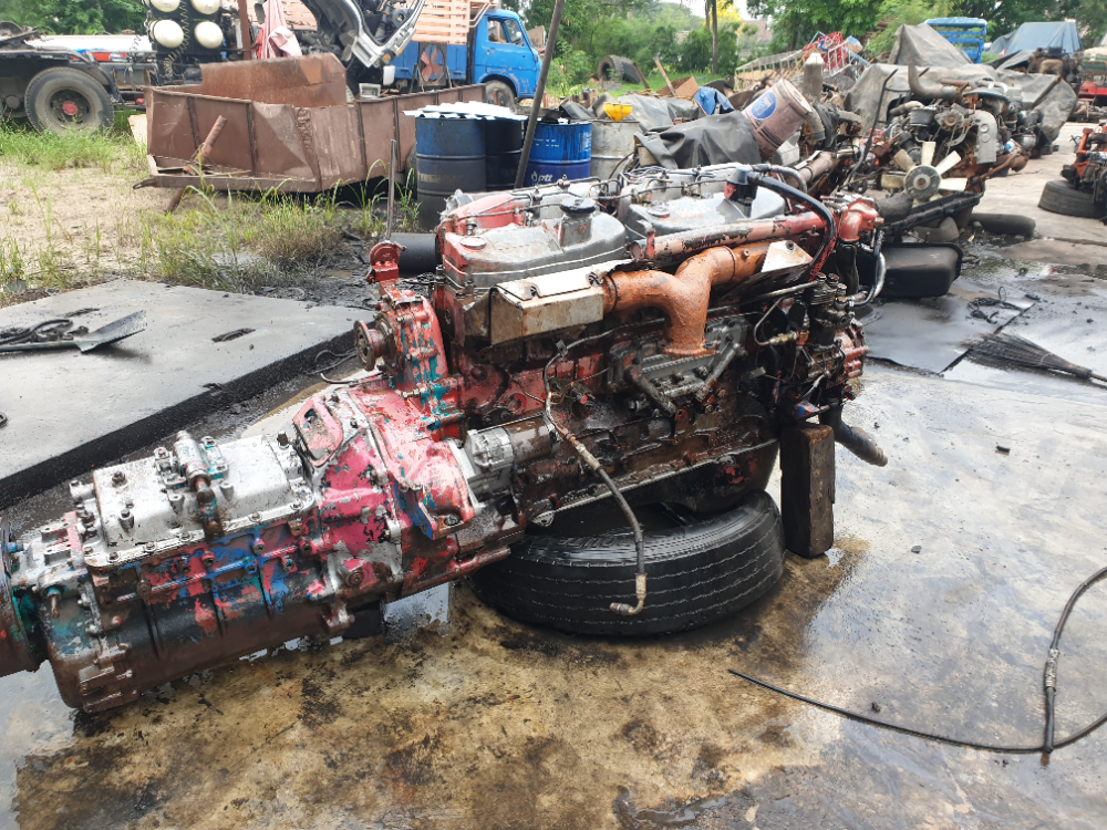 เครื่อง ek100 275 แรง พร้อมเกียร์ เครื่อง ek100 275 แรง พร้อมเกียร์