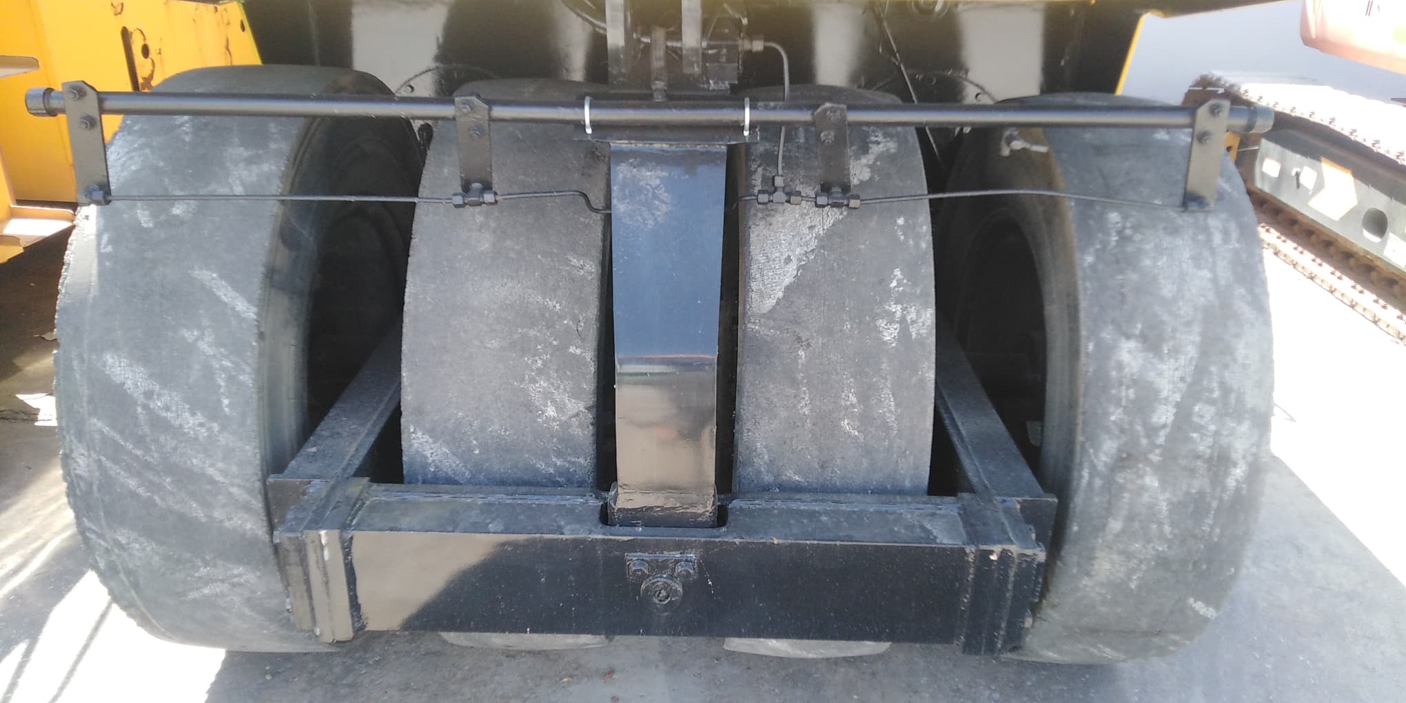 รถบด Sakai TS200 #23018 ปี 1997, 3355 ชม. สภาพพร้อมใช้ สนใจ โทร 0982765198 ตุ๊ก Line. ndtthailand