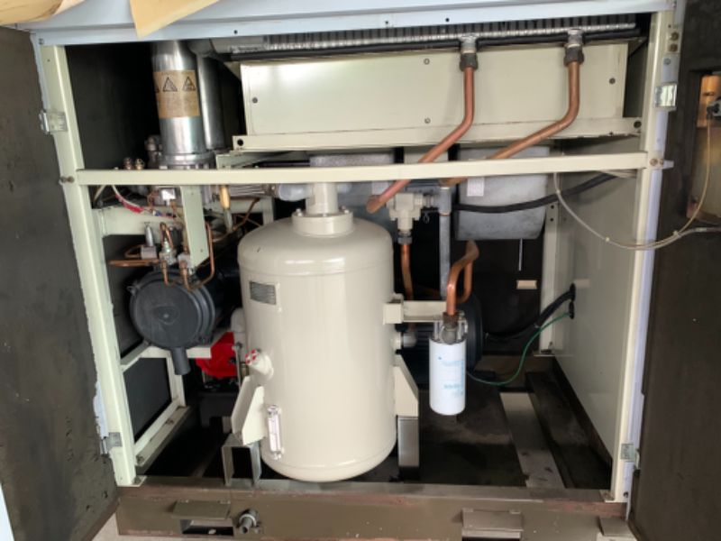 ขายปั๊มลมอินเวอร์เตอร์ 100แรง ไฟ200 ต้องมีหม้อแปลง