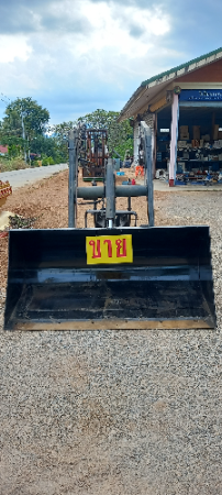 ขายชุดตักหน้าติดรถไถฟอร์ดเก่านอก ยี่ห้อQuicke 330 สวีเดน ตรงรุ่น6610 ขายชุดตักหน้าติดรถไถฟอร์ดเก่านอก ยี่ห้อQuicke 330 สวีเดน ตรงรุ่น6610