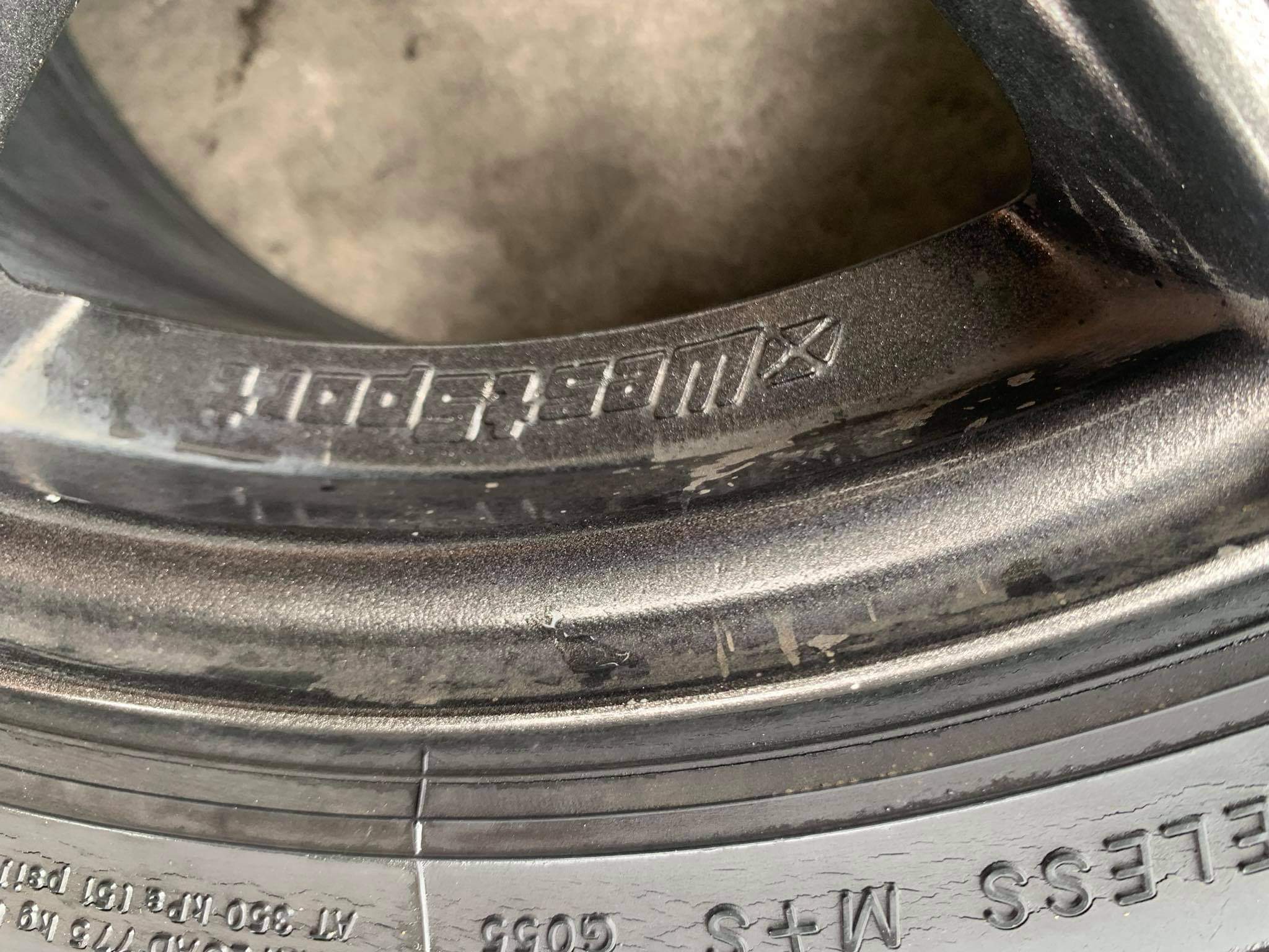 พวกฝากขายครับทั้งชุด 4,500 บาท พวกฝากขายครับทั้งชุด 4,500 บาท