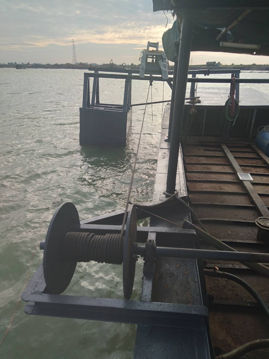 ขายเรือดูดทราย 10" ขายเรือดูดทราย 10"