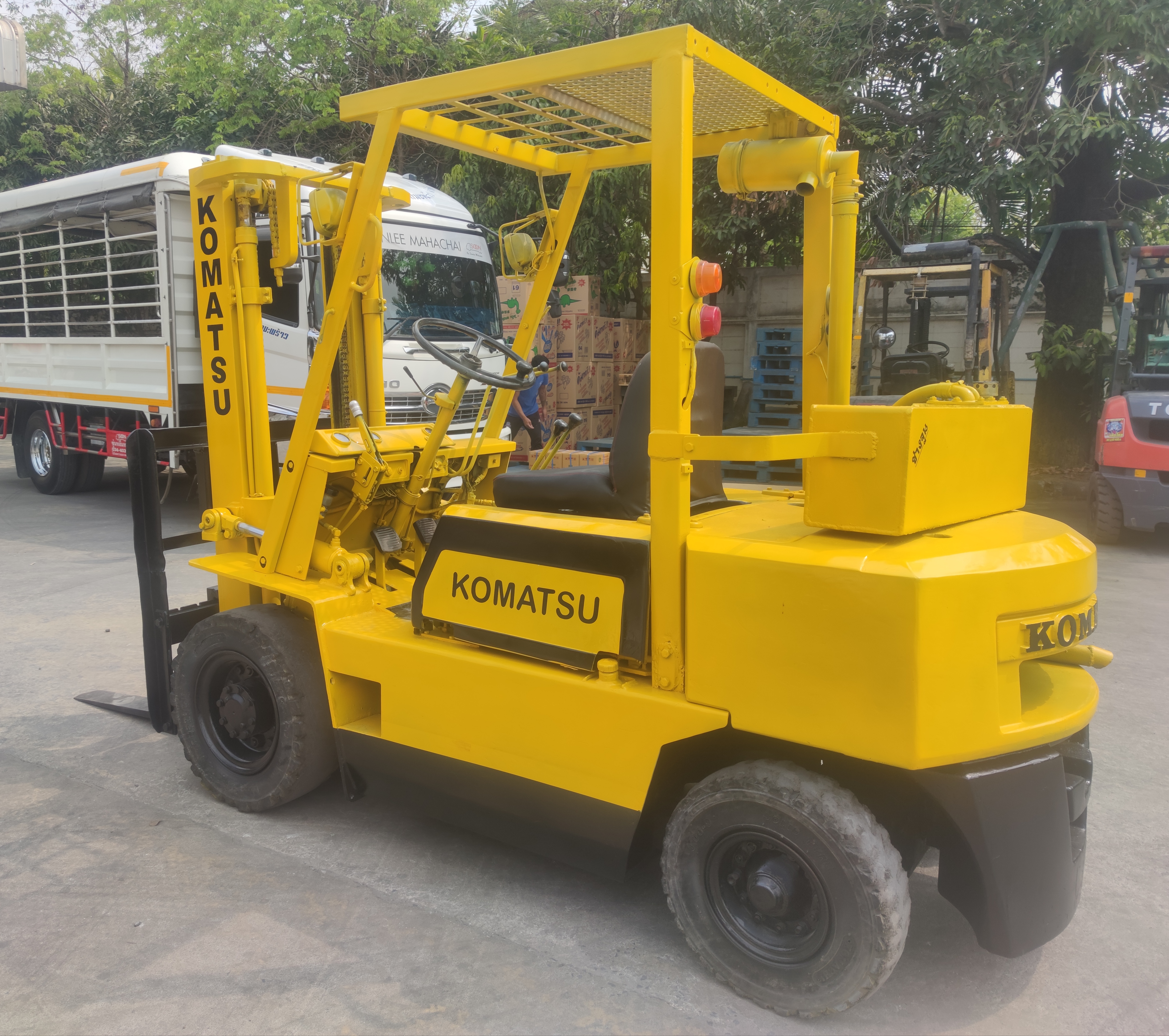 โฟล์คลิฟท์ KOMATSU