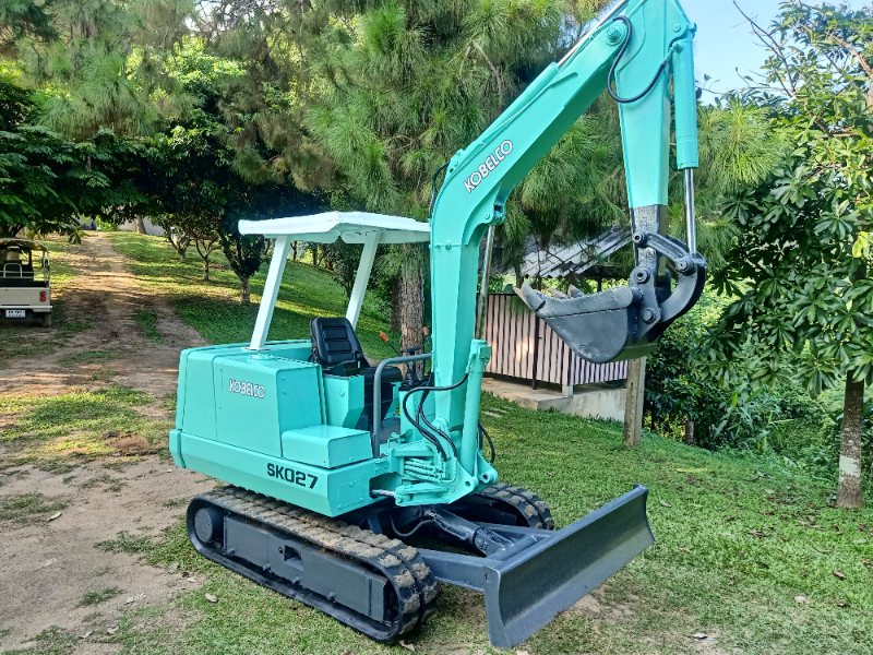 แบคโฮ kobelco SK 027