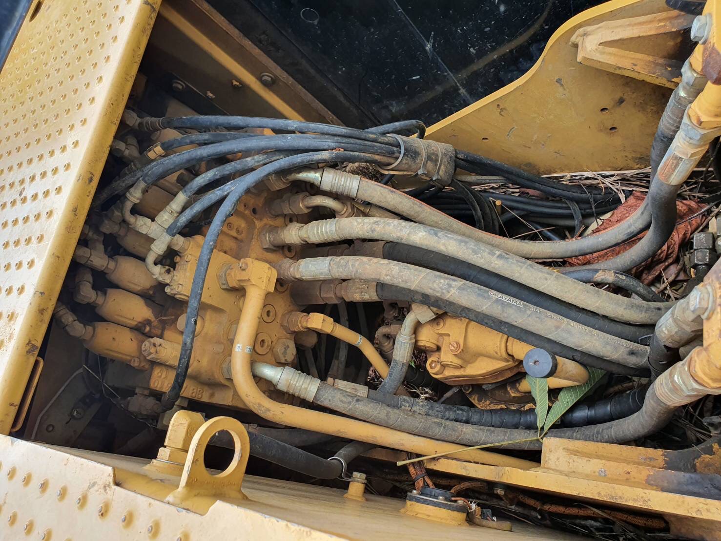 CAT 313 D 2 ไฟฟ้าครบ เครื่องดี ปั้มแรง เอวแน่น ช่วงล่างสวย รถพร้อมใช้งาน เล่มทะเบียน