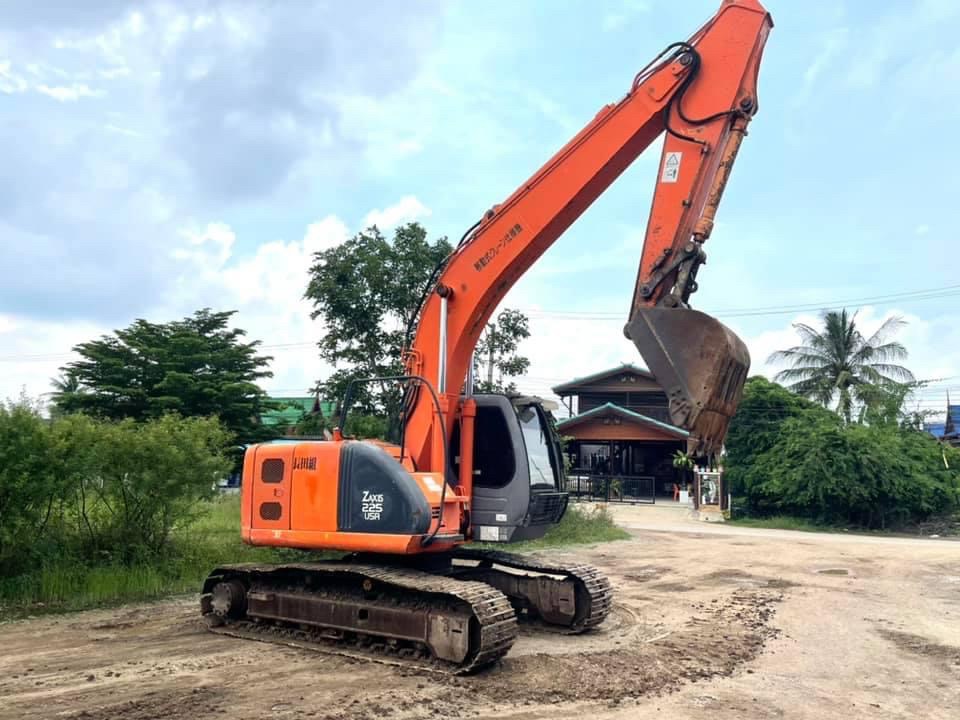 HITACHI ZX200-1 ไฟฟ้าครบ ช่วงล่างเต็ม เอกสารเล่มทะเบียน HITACHI ZX200-1 ไฟฟ้าครบ ช่วงล่างเต็ม เอกสารเล่มทะเบียน