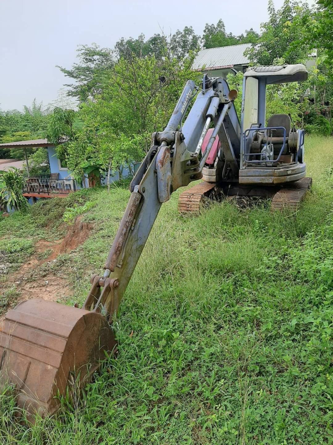 KOMATSU pc 50 uu เครื่องดี ปั้มแรง เอวแน่น ช่วงล่างเต็ม รถพร้อมใช้งาน KOMATSU pc 50 uu เครื่องดี ปั้มแรง เอวแน่น ช่วงล่างเต็ม รถพร้อมใช้งาน