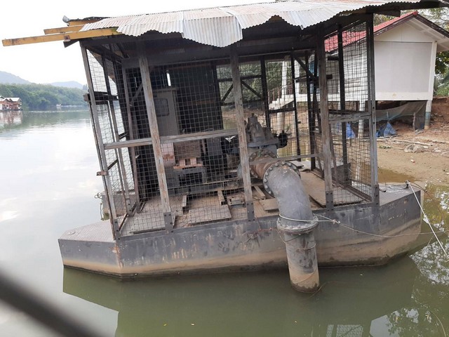 ขายแพ ทุ่นเหล็ก พร้อมเครื่องสูบน้ำขนาดใหญ่