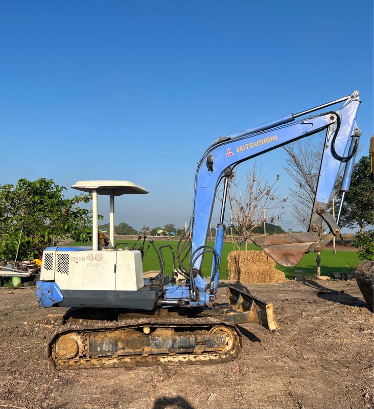 ขายแบคโฮ Mitsubishi MM45 สภาพดี พร้อมใช้ 098-7155789 086-4631102 ขายแบคโฮ Mitsubishi MM45 สภาพดี พร้อมใช้ 098-7155789 086-4631102