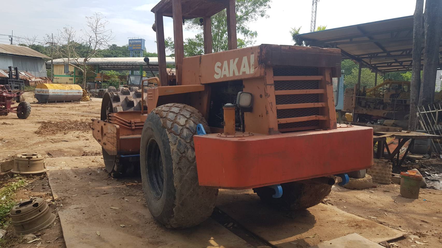 ยั่วๆ บดๆ กับรถบด Sakai SV91T ยั่วๆ บดๆ กับรถบด Sakai SV91T