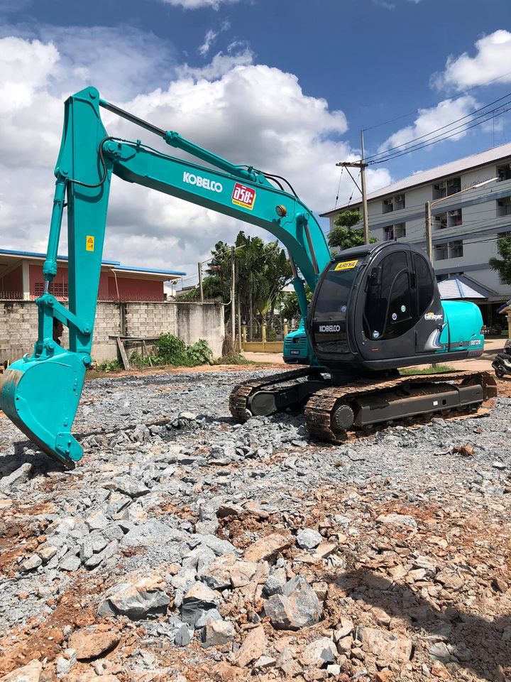 ขายแบคโฮ Kobelco Sk120mark5 สวยๆ พร้อมใช้ 098-7155789 086-4631102