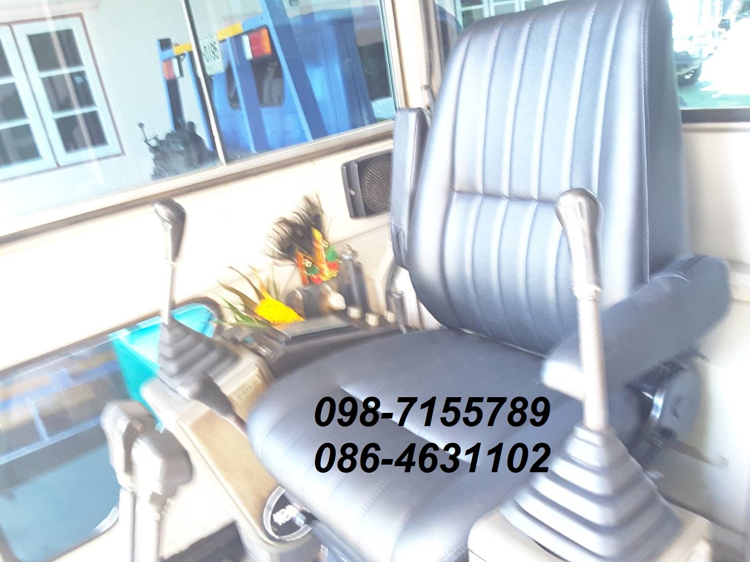 ขายแบคโฮ Kobelco Sk45 สวยเต็ม เก่านอก 098-7155789 086-4631102