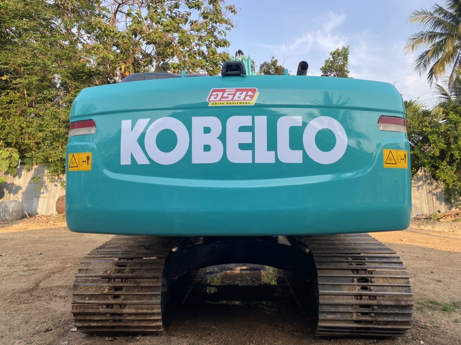 ขายสุดหล่อ Kobelco SK200mark10 พร้อมใช้ 098-7155789 086-4631102 ขายสุดหล่อ Kobelco SK200mark10 พร้อมใช้ 098-7155789 086-4631102