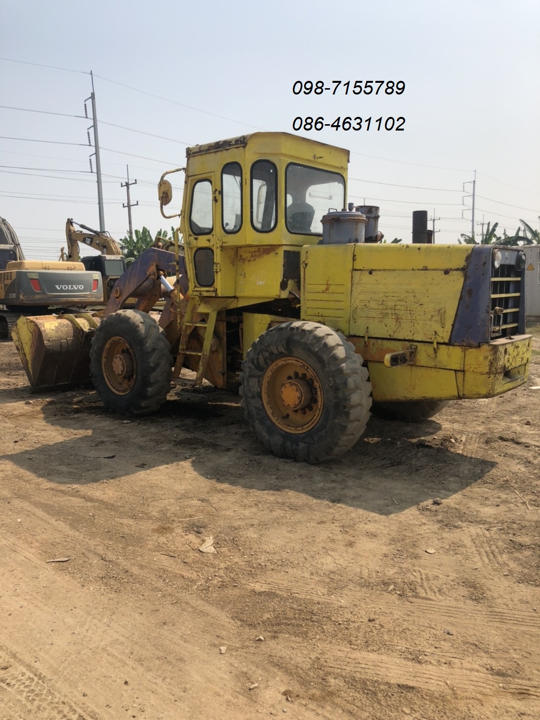 พร้อมลุยแล้ววรถตักล้อยาง Komatsu JH63B ราคาพิเศษ สภาพเก่านอก เบอร์ติดต่อ 098-7155789 086-4631102