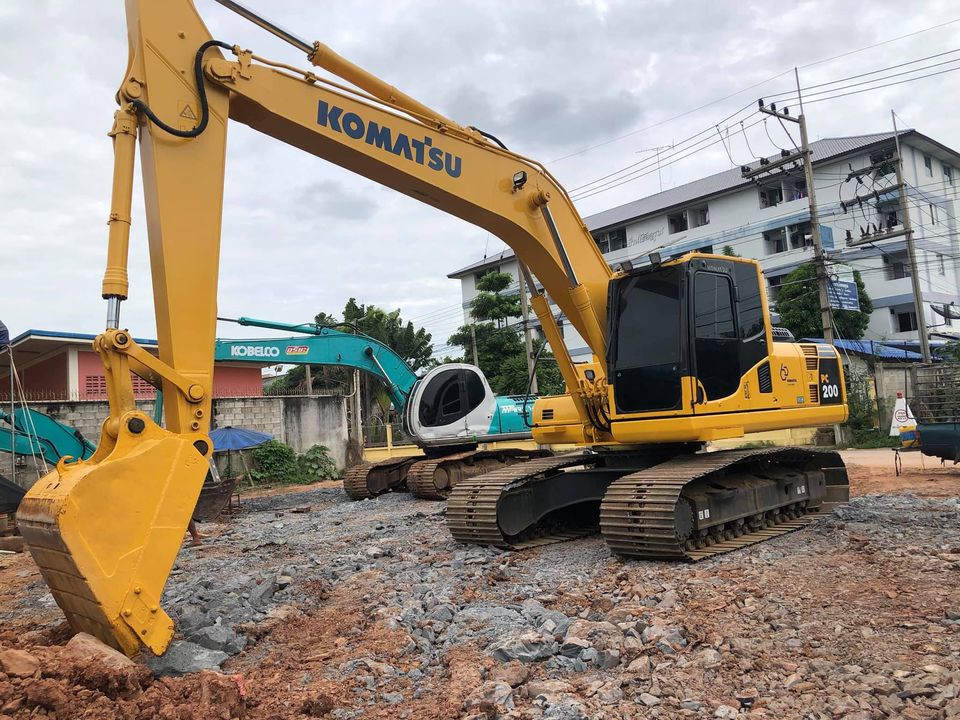 ขายแบคโฮ Komatsu Pc200-8mo พร้อมใช้ 098-7155789 086-4631102 ขายแบคโฮ Komatsu Pc200-8mo พร้อมใช้ 098-7155789 086-4631102