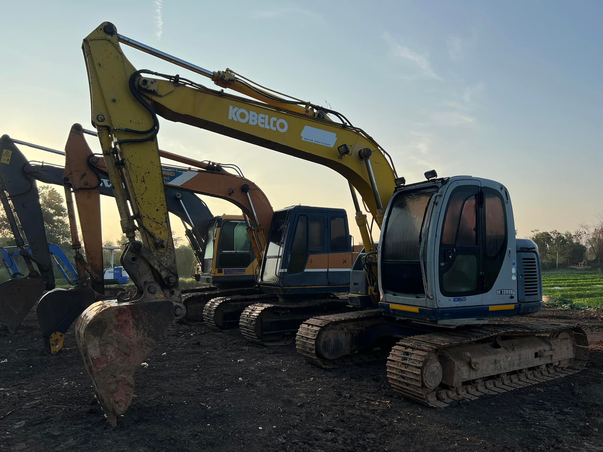 ขาย SK135SR สวยๆ ระบบดี 098-7155789 086-4631102 ขาย SK135SR สวยๆ ระบบดี 098-7155789 086-4631102