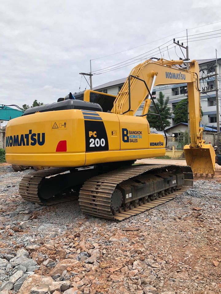 ขายแบคโฮ Komatsu Pc200-8mo พร้อมใช้ 098-7155789 086-4631102 ขายแบคโฮ Komatsu Pc200-8mo พร้อมใช้ 098-7155789 086-4631102