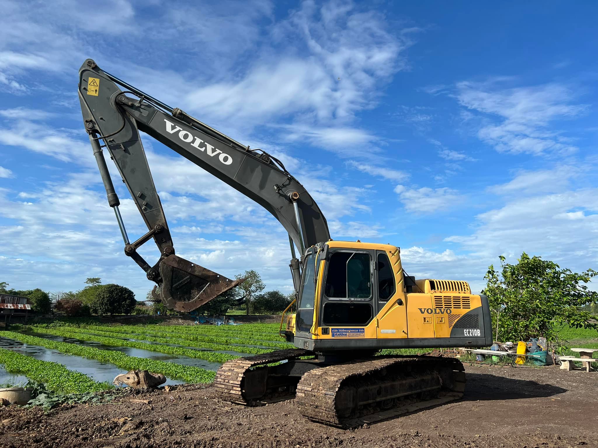 ขายหนุ่มหล่อ Volvo Ec210B Prime 098-7155789  086-4631102