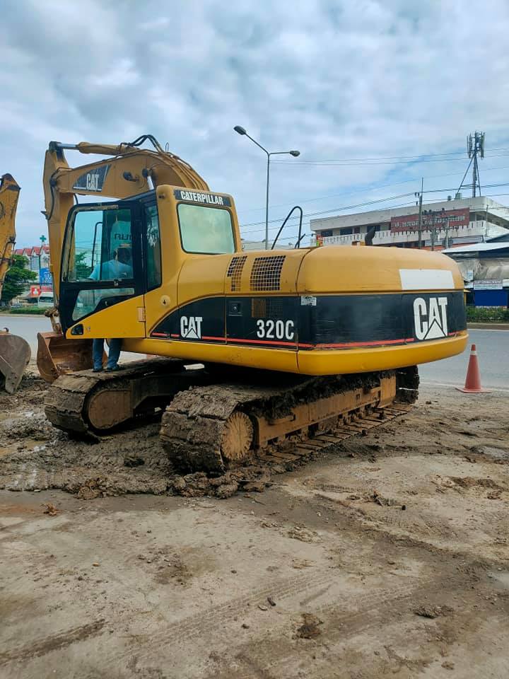 ขายแบคโฮ CAT 320C สวยๆ ระบบดี 098-7155789 086-4631102