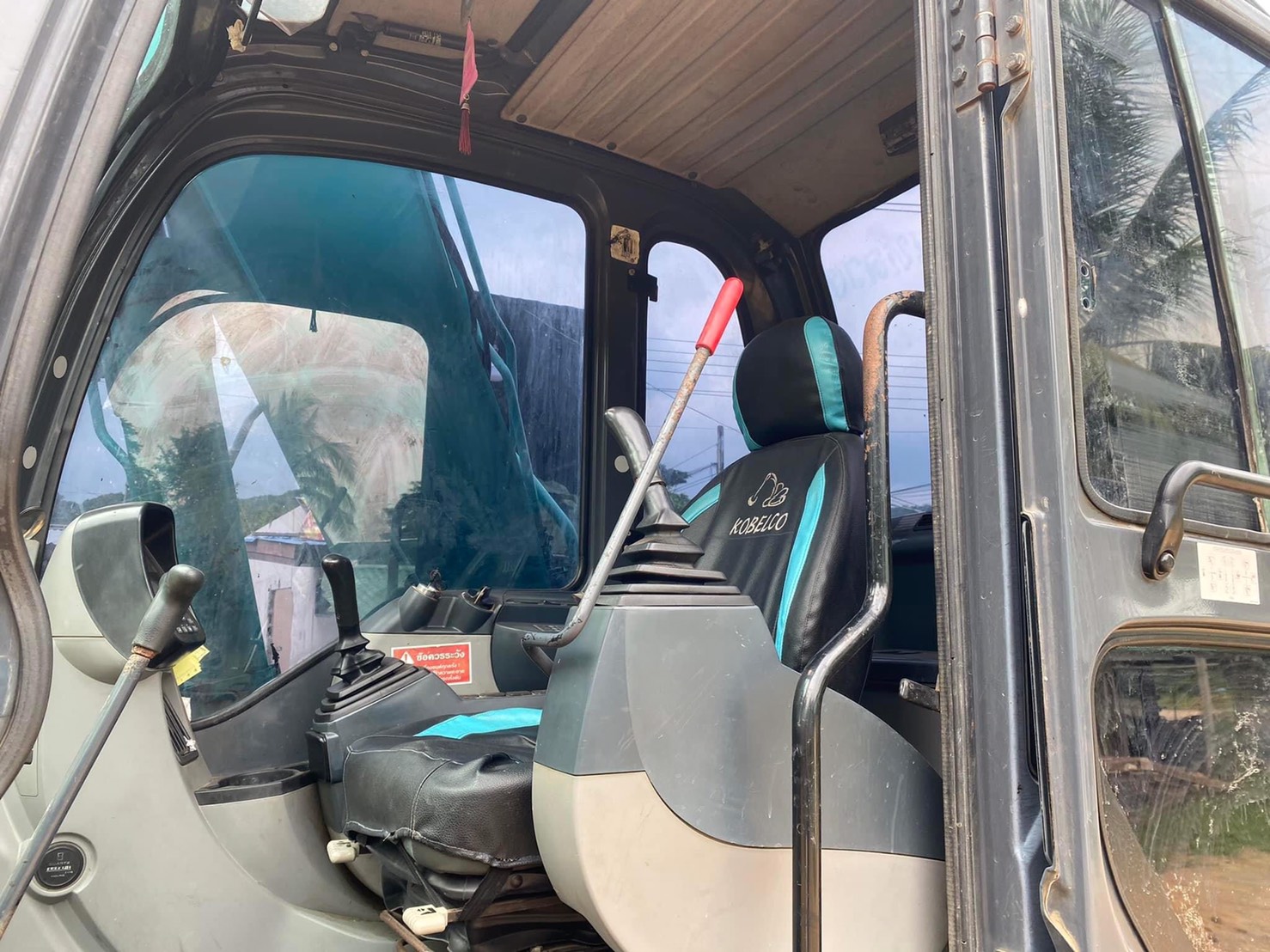 ขายแบคโฮ Kobelco SK140Super สวยๆ พร้อมใช้ 098-7155789 086-4631102