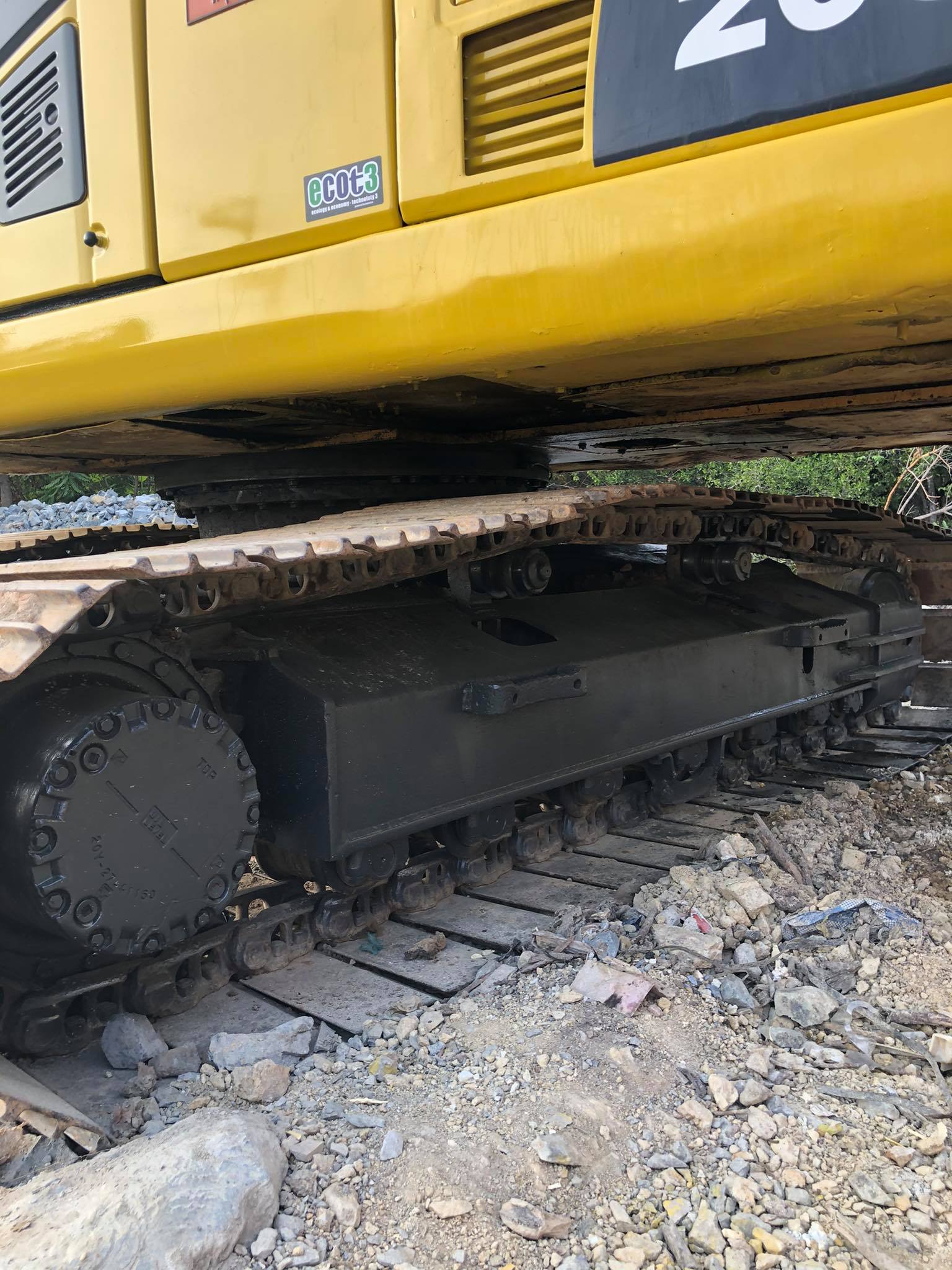 ขายKomatsu Pc200รุ่น8 N1 เล่มทะเบียน ไฟฟ้าเต็ม รถอยู่สมุทรสาคร เบอร์ติดต่อ 098-7155789 086-4631102