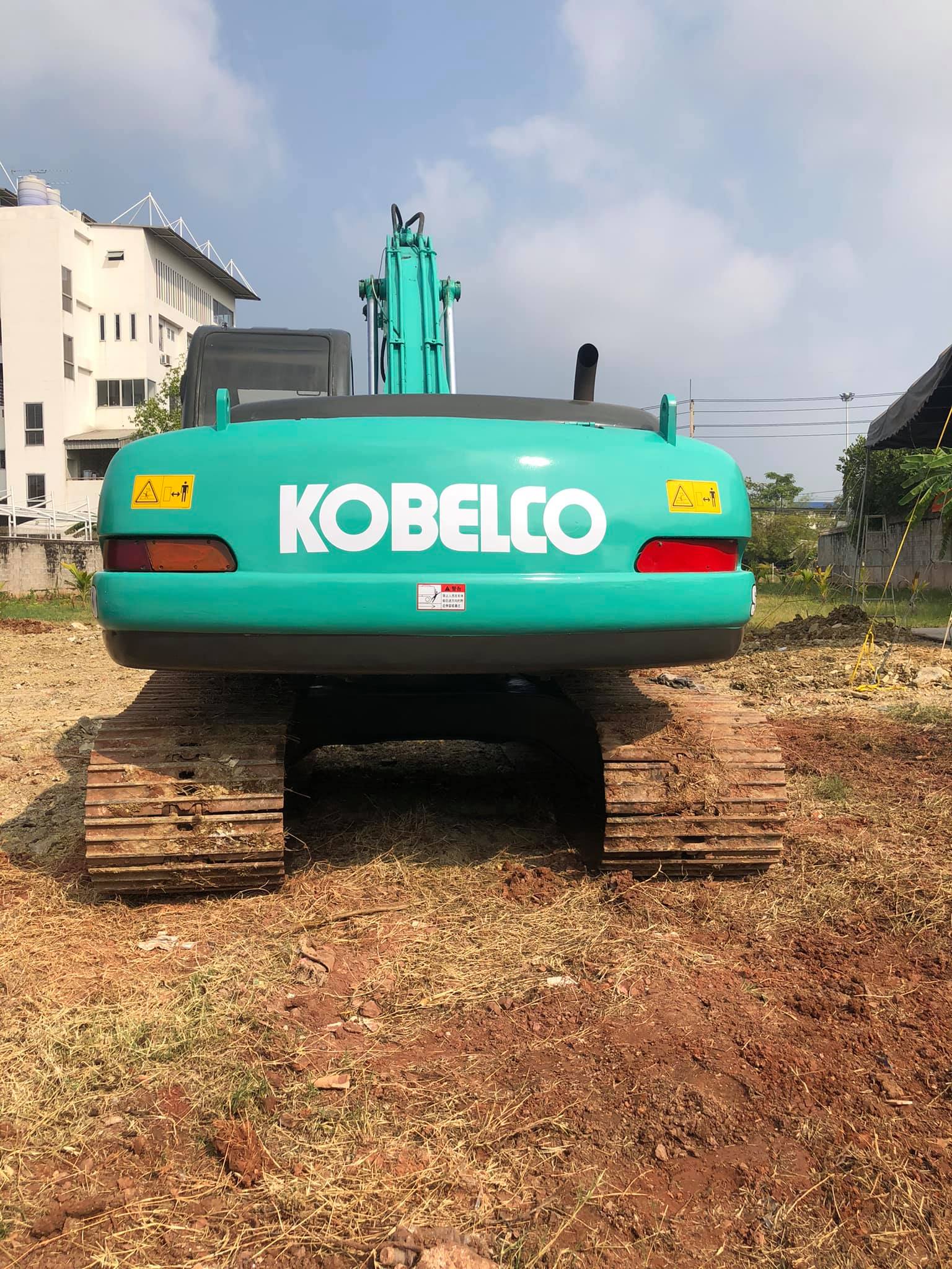 ขายKobelco Sk200mark5Super พร้อมใช้ ไฟฟ้าเต็ม รุ่นฮิต 098-7155789 086-4631102