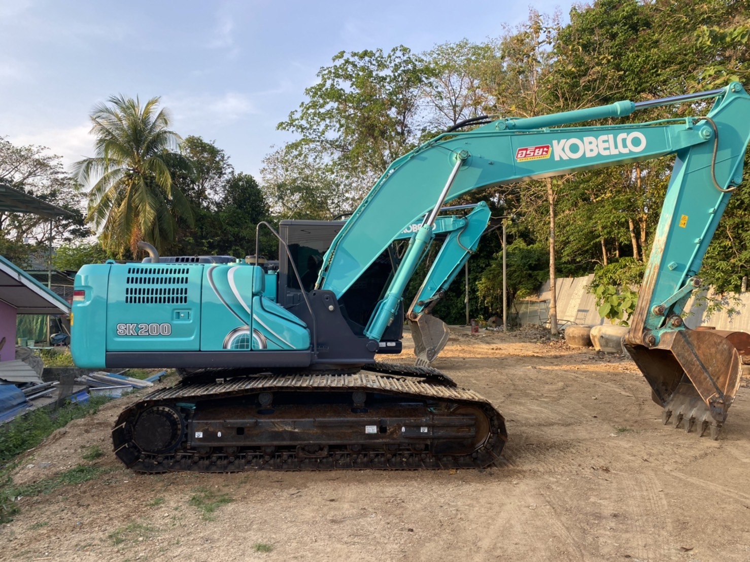 ขายสุดหล่อ Kobelco SK200mark10 พร้อมใช้ 098-7155789 086-4631102 ขายสุดหล่อ Kobelco SK200mark10 พร้อมใช้ 098-7155789 086-4631102