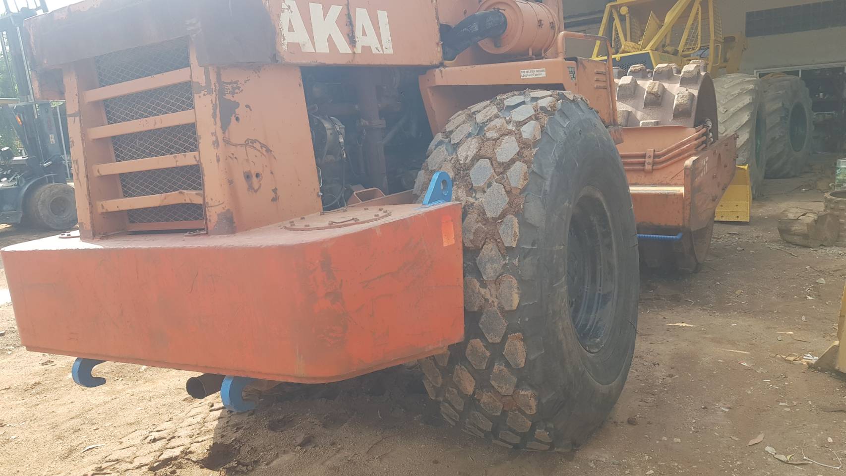 ยั่วๆ บดๆ กับรถบด Sakai SV91T ยั่วๆ บดๆ กับรถบด Sakai SV91T