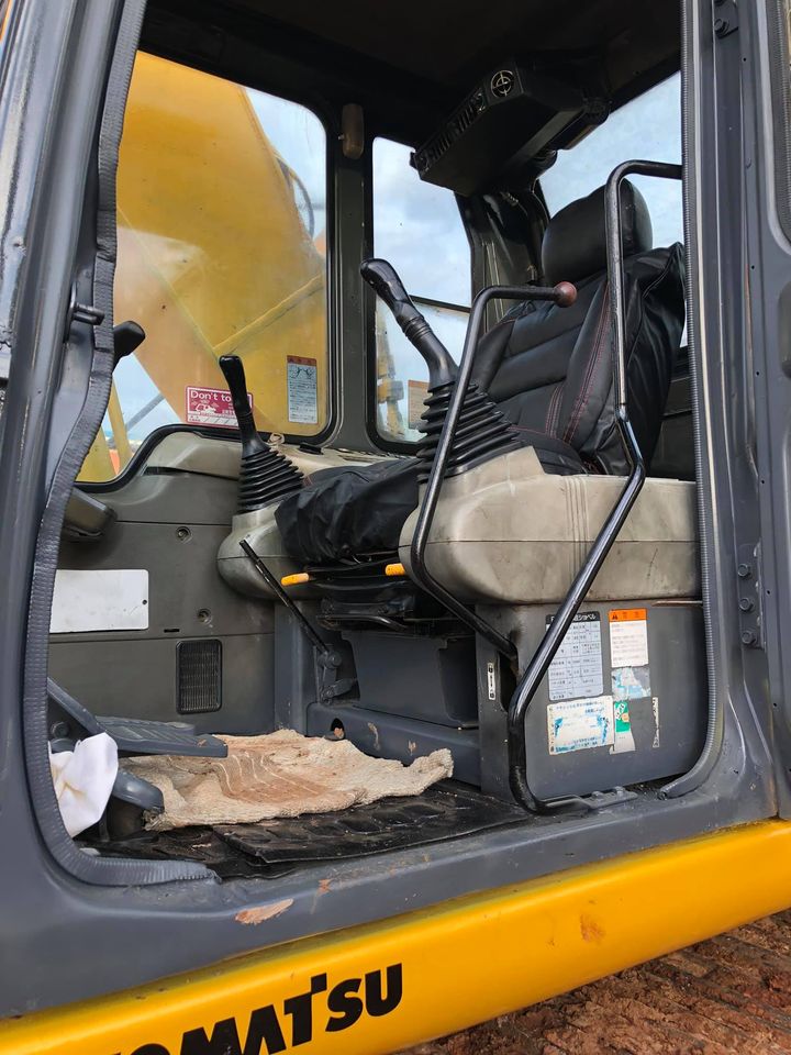 รุ่นฮิตมาอีกแล้ววว PC200รุ่น6 098-7155789 086-4631102