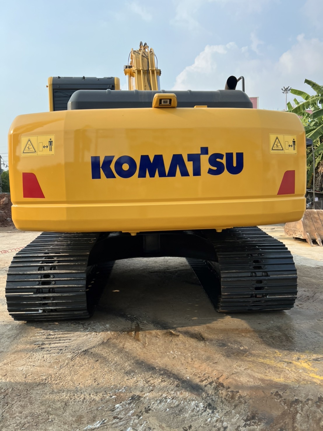 ขายแบคโฮ pc200รุ่น8MO สด-ผ่อน 098-7155789 086-4631102