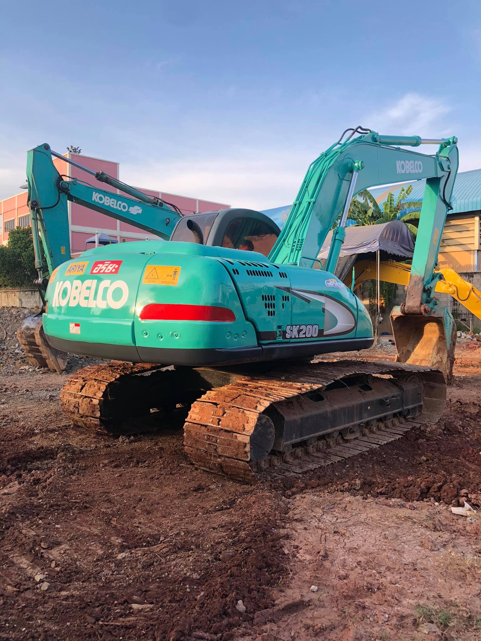 มาจ้าา Kobelco Sk200mark5Superrrr 098-7155789 086-4631102