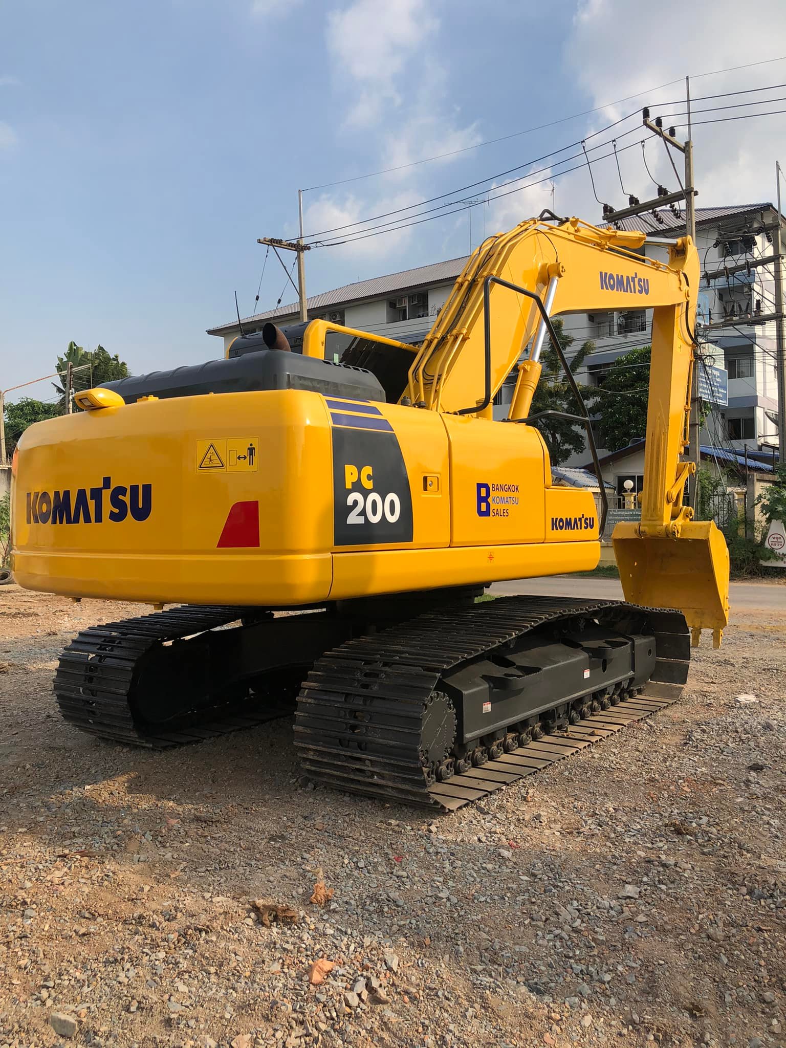 ขายแบคโฮ Komatsu Pc200-8mo รถสวยเข้าใหม่ 2.55 ล้าu พร้อมใช้เลยจ้าา ขายแบคโฮ Komatsu Pc200-8mo รถสวยเข้าใหม่ 2.55 ล้าu พร้อมใช้เลยจ้าา