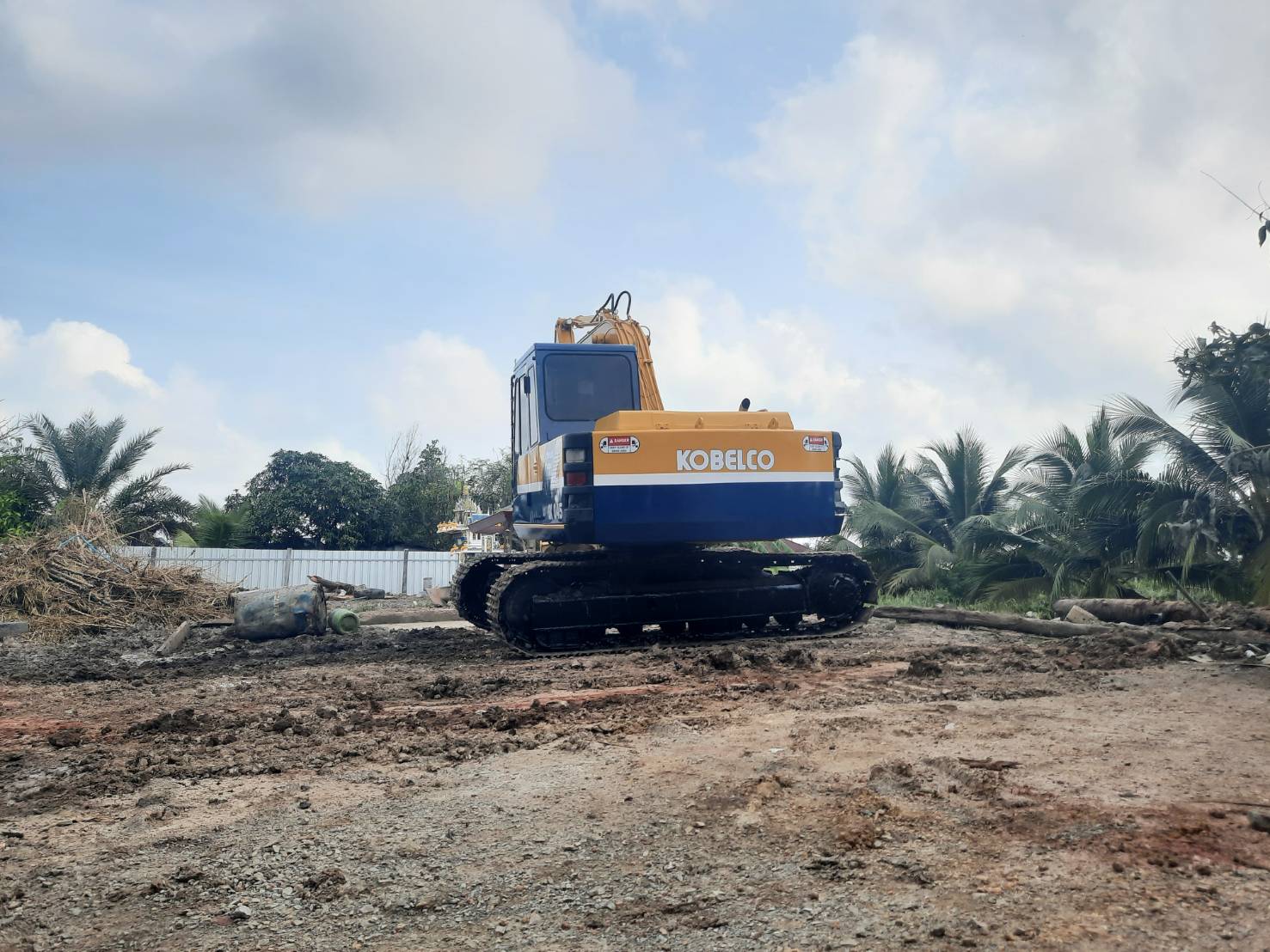ขาย Kobelco Sk045 รุ่นทนทาน ไม่จุกจิก ขาย Kobelco Sk045 รุ่นทนทาน ไม่จุกจิก