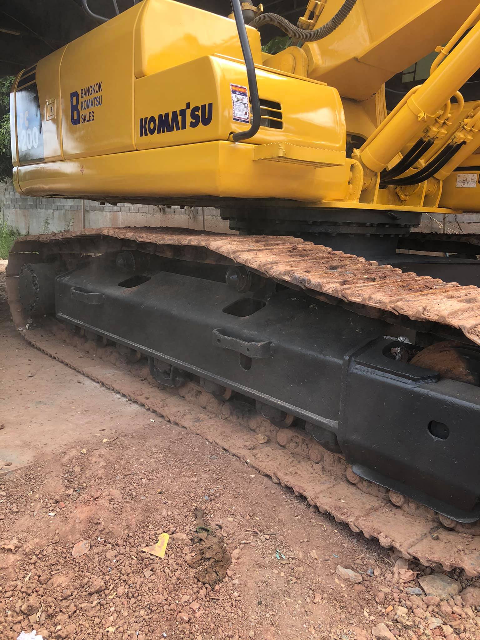 ขายแบคโฮ Komatsu PC200รุ่น8 098-7155789 086-4631102