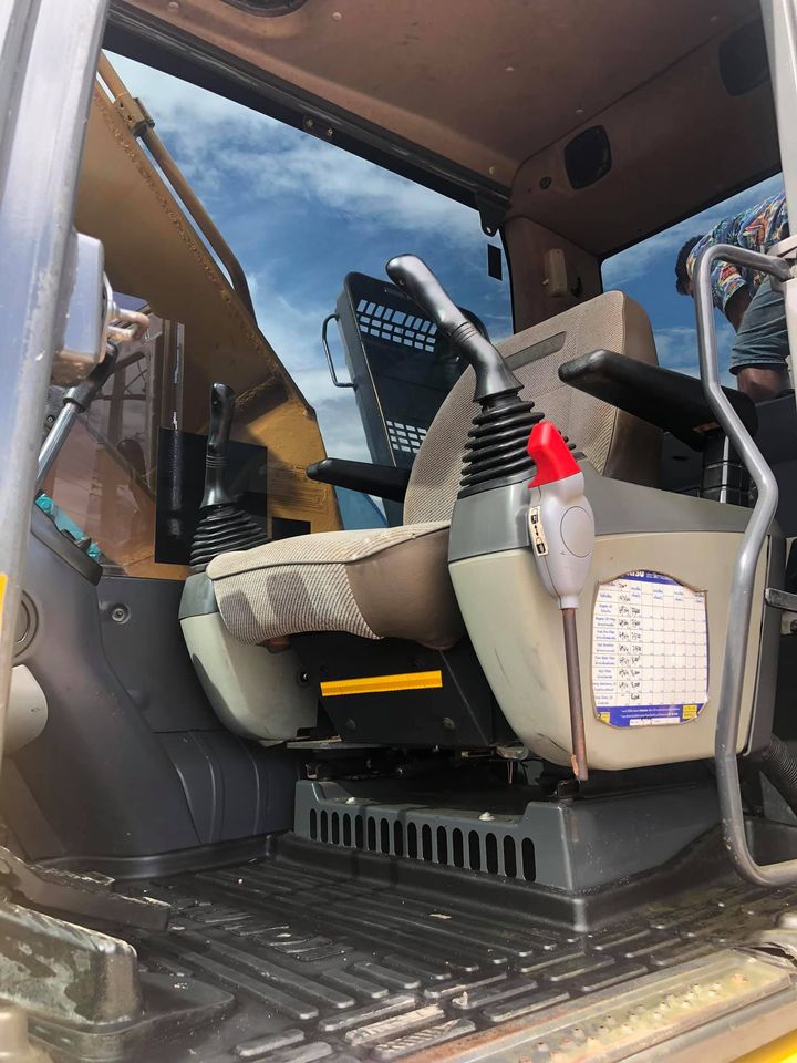 ขาย รุ่นฮิตเมืองไทย ขวัญใจเสี่ยตักดิน Pc200รุ่น8Mo 098-7155789 086-4631102 ขาย รุ่นฮิตเมืองไทย ขวัญใจเสี่ยตักดิน Pc200รุ่น8Mo 098-7155789 086-4631102