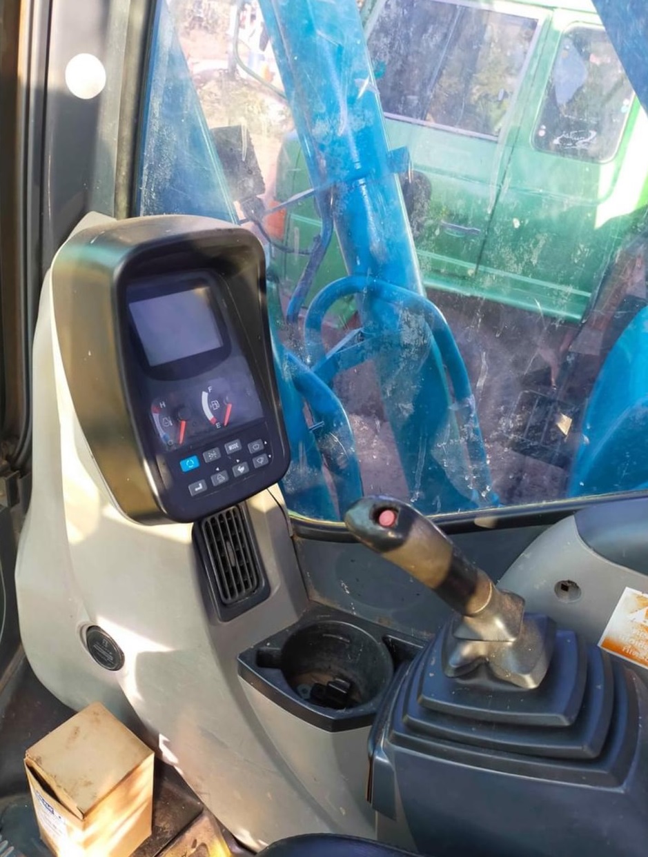 ขายแบคโฮ Kobelco SK200mark8Yn11พร้อมใช้งาน 098-7155789 086-4631102 ขายแบคโฮ Kobelco SK200mark8Yn11พร้อมใช้งาน 098-7155789 086-4631102