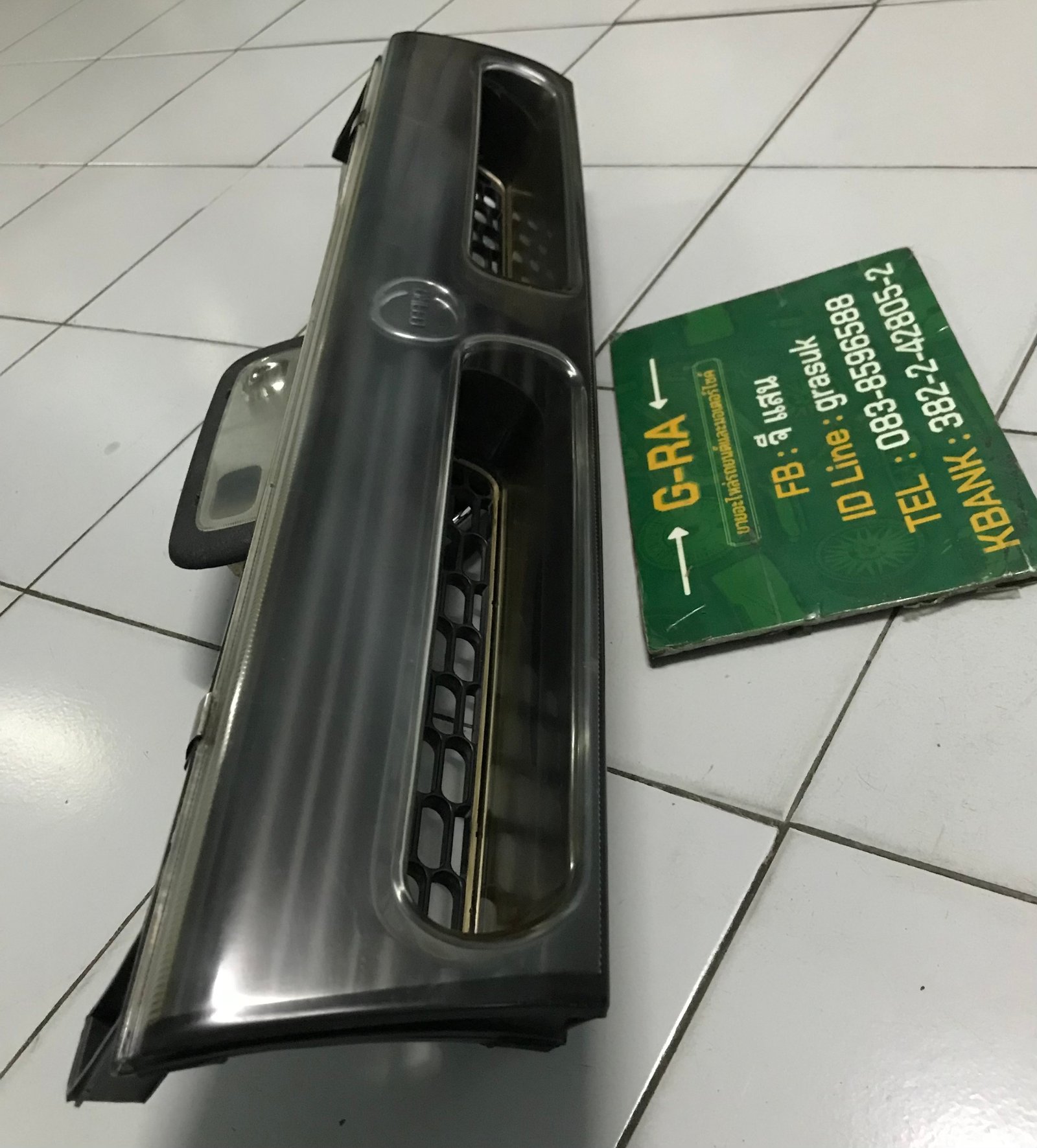 กระจังหน้า Nissan Cefiro สภาพมือสองตามรูป กระจังหน้า Nissan Cefiro สภาพมือสองตามรูป