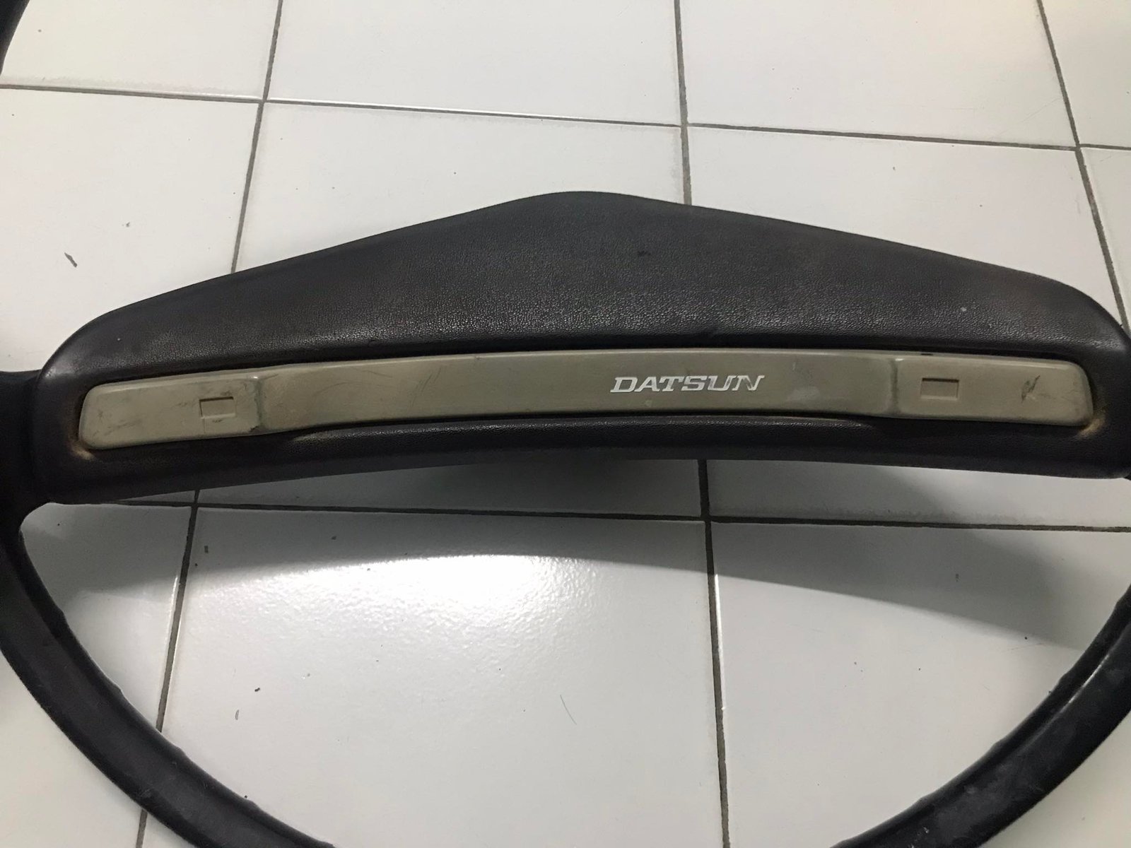 พวงมาลัย datsun 620สภาพมือสองเชียงกง พวงมาลัย datsun 620สภาพมือสองเชียงกง