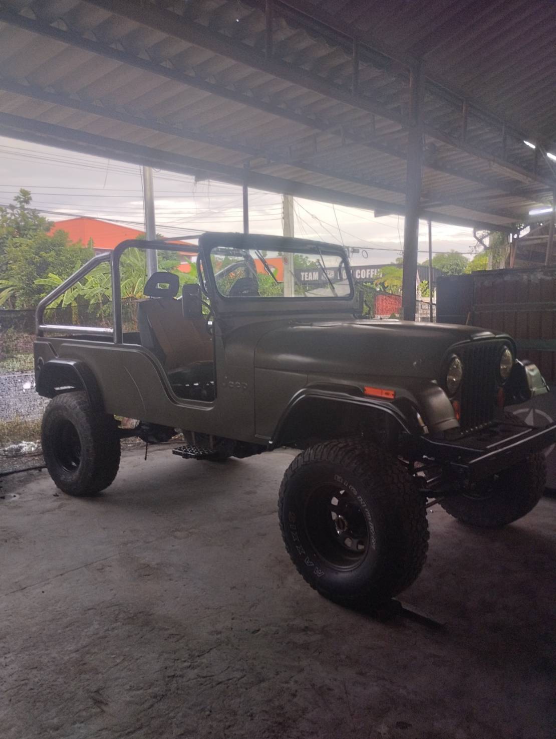jeep CJ6 4x4 ทะเบียนพร้อมโอนทั่วไทย