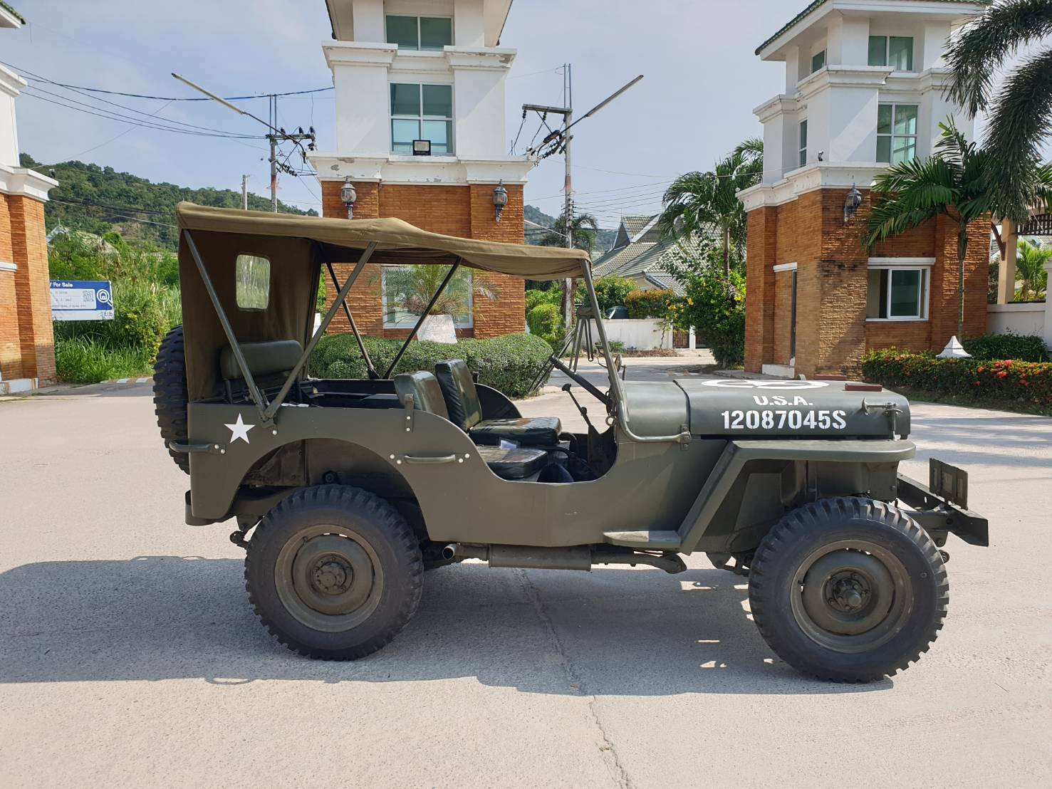 รถจิ๊ป ฟอร์ด จีพีดับบิว 4x4 ทะเบียนพร้อมโอน เครื่อง โตโยต้า เบนซิน เกียร์จิ๊ปเดิม ขับสนุกน่าใช้ ขับก