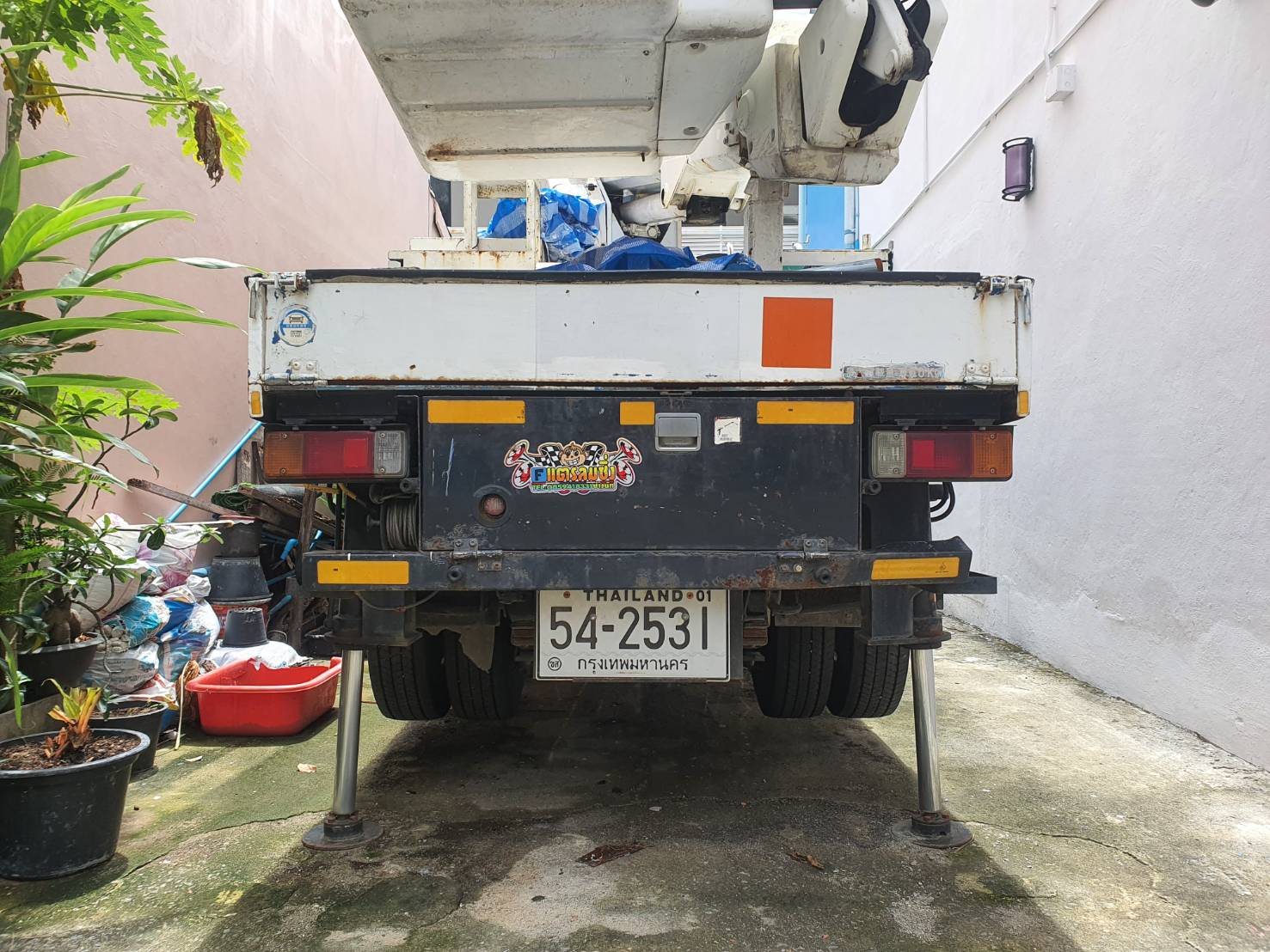 ขายรถกระเช้า 6 ล้อ HINO DUTRO กระเช้า AICHI ความสูง 11 ม. ขายรถกระเช้า 6 ล้อ HINO DUTRO กระเช้า AICHI ความสูง 11 ม.