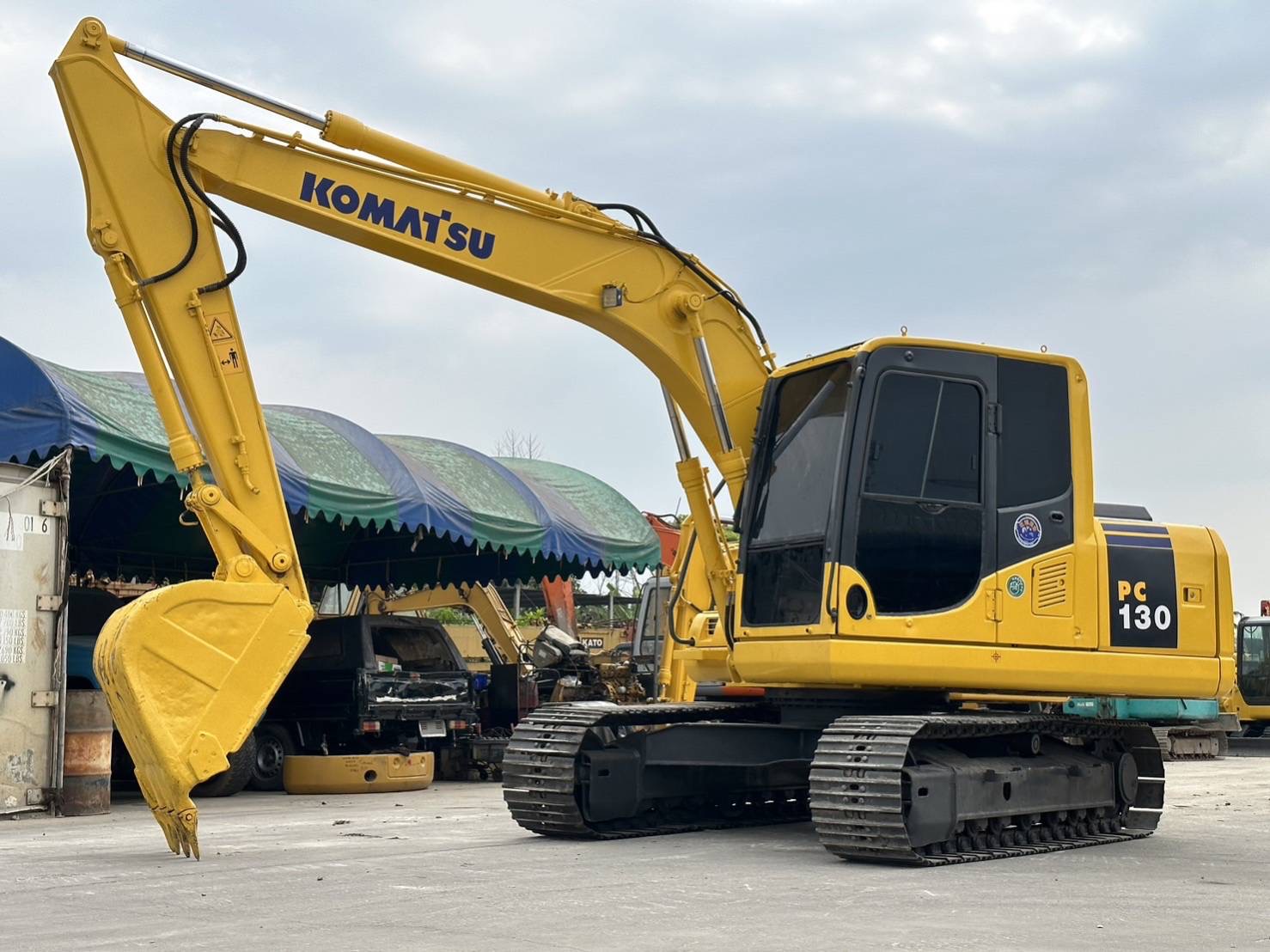 Komatsu PC 130-7 เก่านอก ไฟฟ้าครบ ลายแย็ก เอกสารแจ้งจำหน่าย
