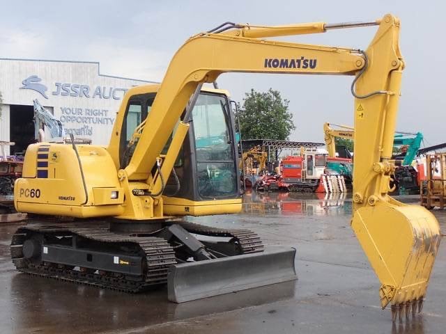 KOMATSU PC 60-7 รถเก่านอก KOMATSU PC 60-7 รถเก่านอก