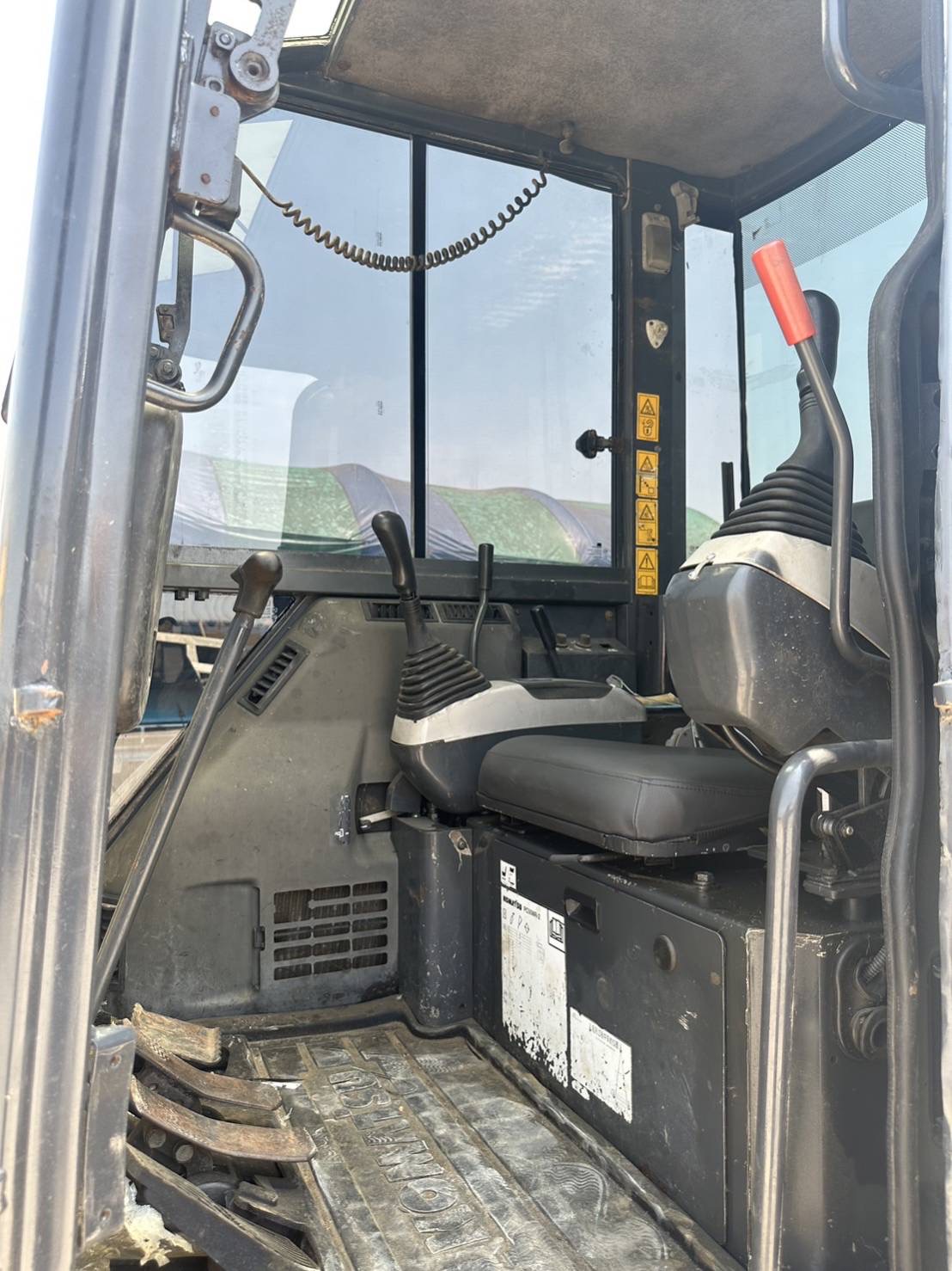 KOMATSU PC 55 MR-2 เก่านอกราคาถูก ระบบดี บอดี้สวย ลายแย็ค เอกสารแจ้งจำหน่าย KOMATSU PC 55 MR-2 เก่านอกราคาถูก ระบบดี บอดี้สวย ลายแย็ค เอกสารแจ้งจำหน่าย